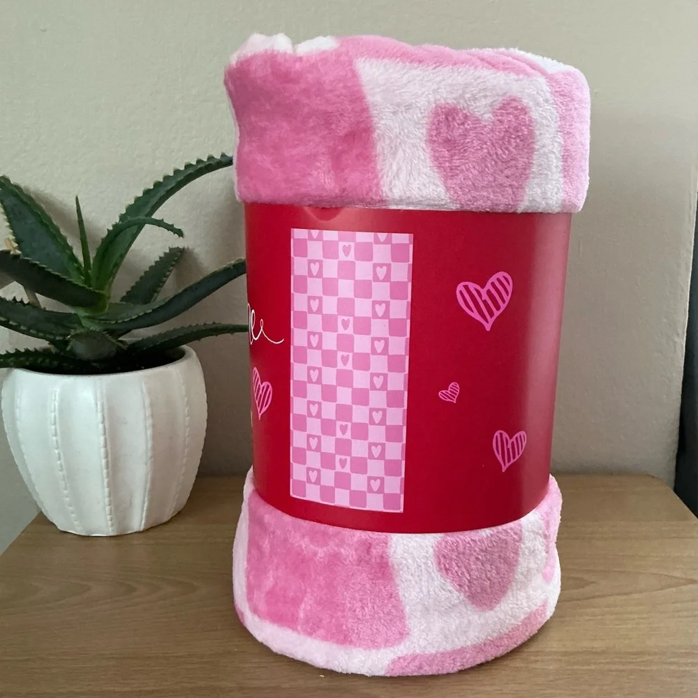 Be Mine Valentine’s Day Heart Plush Blanket / Throw